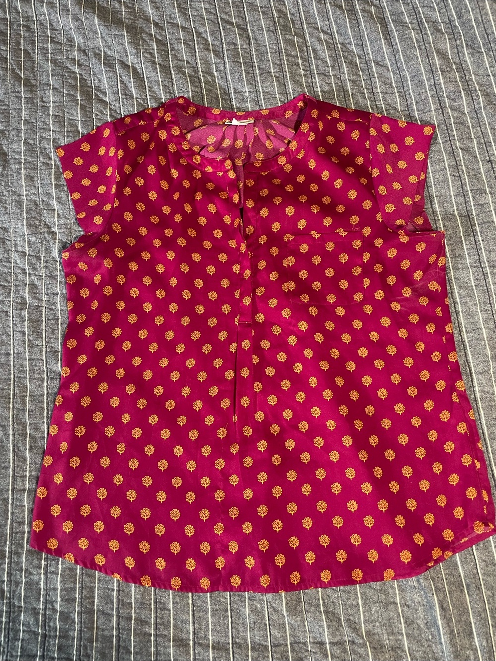 Women’s Silky Magenta Cap-Sleeve Floral Blouse